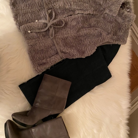 Previously Loved Gray Lambskin Distressed Leather Bootie - Picture 6 of 6